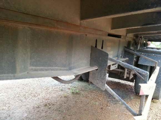 ขายห่างพ่วงดั๊ม สามมิต  2  เพลา  ปี 46   สนใจติดต่อ 081 - 6079515