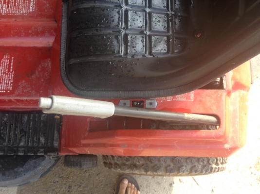 ขาย รถตัดหญ้า นั่งขับ มือสอง honda 3813 2สูบหม้อน้ำ สภาพสวยมาก ใช้ดี เจ้าของขายเอง หาใหม่แบบนี้ไม่มีอีกแล้ว