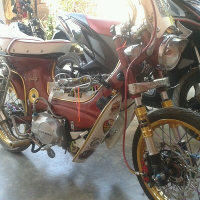 ขายชาลี