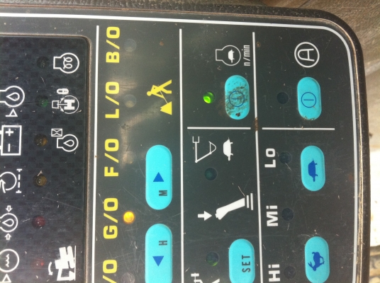 ขาย รถแบคโฮ KOMATSU PC130-6K นำเข้าจากญี่ปุ่น รถปี2003 ไฟฟ้าเต็ม ทำงาน5000ชั่วโมง ติดต่อ 081-2990958 ขาย รถแบคโฮ KOMATSU PC130-6K นำเข้าจากญี่ปุ่น รถปี2003 ไฟฟ้าเต็ม ทำงาน5000ชั่วโมง ติดต่อ 081-2990958