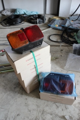 ไฟท้าย HIno - Isuzu แท้ ใหม่