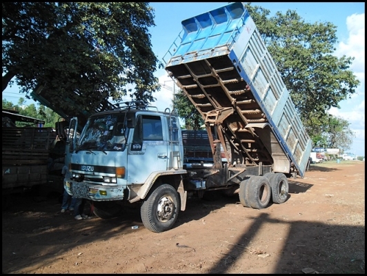 อีซูซุร๊อคกี้ 210 วางเครื่อง 195 แรง ราคาเบาๆ