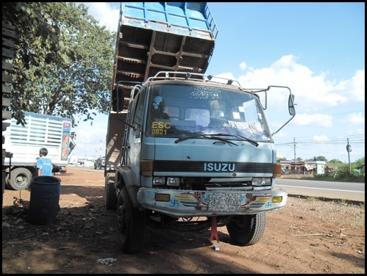 อีซูซุร๊อคกี้ 210 วางเครื่อง 195 แรง ราคาเบาๆ