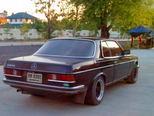 เบนซ์ 2 ประตู