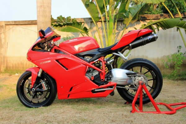 ขาย Ducati 1098 ปี 08 พร้อม สพม. ท่อแต่งทั้งยวง เทอมิยอง พร้อมกล่องแต่ง