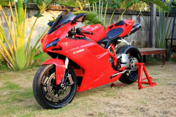 ขาย Ducati 1098 ปี 08 พร้อม สพม. ท่อแต่งทั้งยวง เทอมิยอง พร้อมกล่องแต่ง