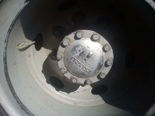 รถอิซูซุ 10 ล้อ หัวลาก จีก้า/นำเข้า  360 แรงม้า   สนใจติดต่อ 081 - 6079515