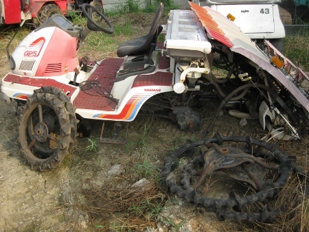 ขาย-รถปลูกข้าว 5 แถว YANMAR: GP5 เครื่องยนต์เบนซิน มือสองตรงจากญี่ปุ่น ขาย-รถปลูกข้าว 5 แถว YANMAR: GP5 เครื่องยนต์เบนซิน มือสองตรงจากญี่ปุ่น