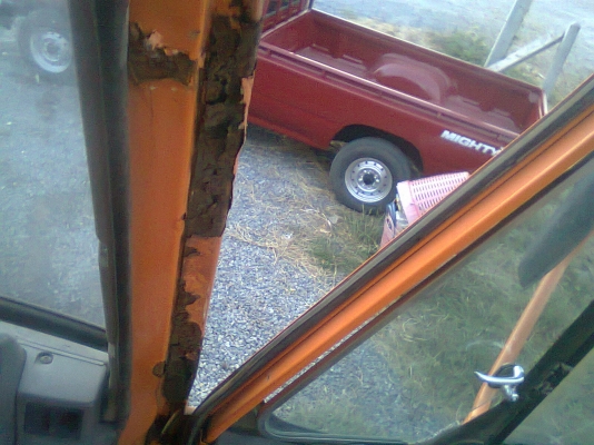 ขายหกล้อดั้มNISSAN- CP-160 สวยเดิมๆ