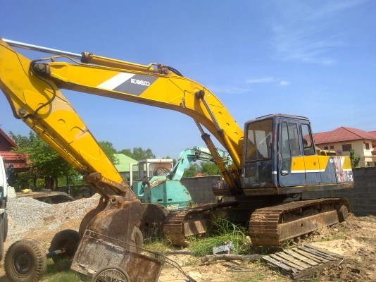 ขายรถแบคโฮ KOBELCO SK907-2 ตัวเดินใหญ่ ปั้ม K3V ช่วงล้างเต็ม พร้อมใช้