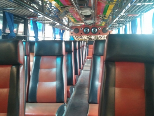 รถบัสขนาดกลาง รถบัสขนาดกลาง