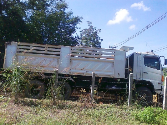 รถสิบล้อ HINO FM 1A 500 SERIES เครื่อง 330 แรงม้า ไมล์ 70,xxx กิโลเมตร รถใหม่ปี 54  ราคาต่อรองได้