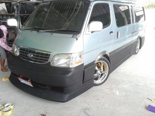 ขายชุดแต่งรถตู้ไฮเอดหัวจรวดช่วงยาวตาเพชรรอบคัน15000บ.