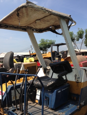 KOMATSU PC30-3 เก่าไทย ขายตามสภาพนะครับ KOMATSU PC30-3 เก่าไทย ขายตามสภาพนะครับ