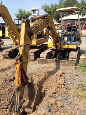 KOMATSU PC30-3 เก่าไทย ขายตามสภาพนะครับ