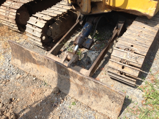 KOMATSU PC30-3 เก่าไทย ขายตามสภาพนะครับ KOMATSU PC30-3 เก่าไทย ขายตามสภาพนะครับ