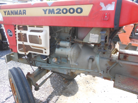 ขายรถแทรกเตอร์ YANMAR YM 2000 ขายรถแทรกเตอร์ YANMAR YM 2000