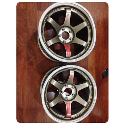 ขายล้อ TE37 ขอบ17 5รู114.3 น8.5ห9.5 ครับล้อใหม่