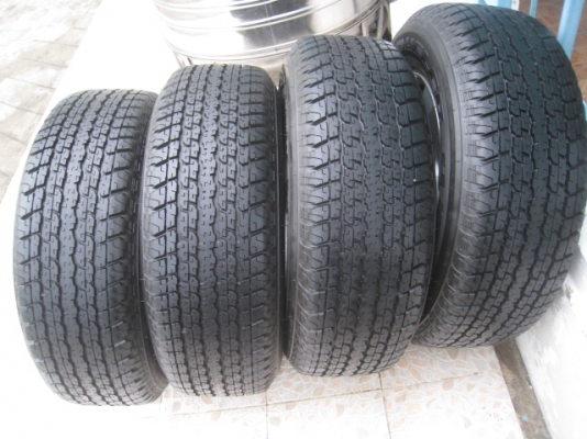 ขายล้อแม็กป้ายแดง All new Isuzu d-max 17"x7" et33 6รู139.7 + ยางยางผลิตสัปดาห์ที่24 ปี13  สนใจติดต่อเล็กคลองสามครับ (081-3747940)