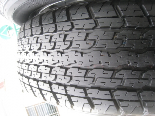 ขายล้อแม็กป้ายแดง All new Isuzu d-max 17"x7" et33 6รู139.7 + ยางยางผลิตสัปดาห์ที่24 ปี13  สนใจติดต่อเล็กคลองสามครับ (081-3747940)