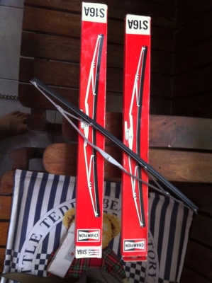 ขายยางปัดน้ำฝนพร้องก้าน ราคา 300 พร้อมส่งไปรษณีย์