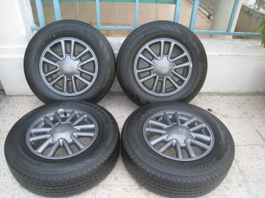 ขายล้อแม็ก All new Isuzu d-max สีรมดำ ป้ายแดงถอดจากศูนย์ 16"x6.5" et41 6รู139.7 +ยางผลิตสัปดาห์ที่34 ปี13 สีและตุ่มที่หน้ายางมีอยู่ทุกเส้นครับ  สนใจติดต่อเล็กคลองสาม (081-3747940)