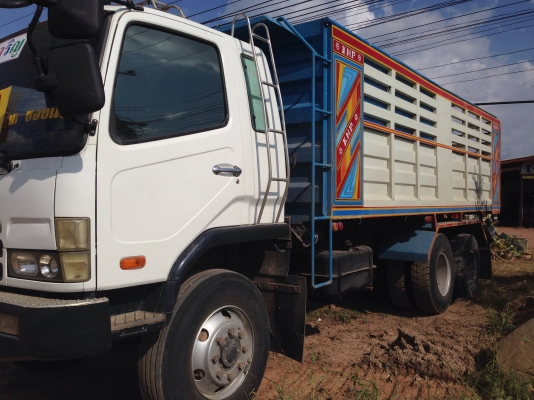 ขายด่วน!!! FUSO 260 แรง  M6 รถสวยๆๆๆ