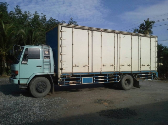 ขาย isuzu ร๊อคกี้ 160 เเรงม้า ตู้10บาน ยาว7เมตร