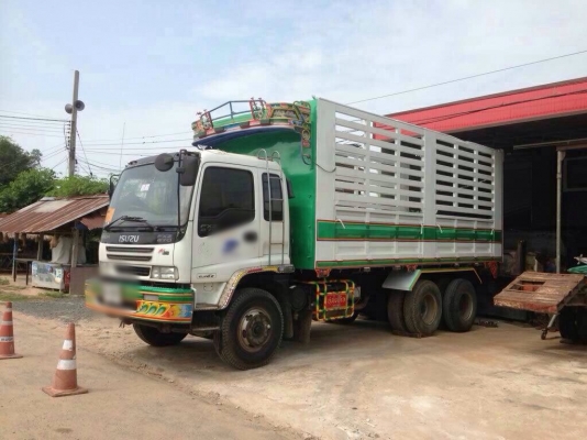 ขายสิบล้อดั๊มพ์ Isuzu deca 270 แรง  ปี 47 ดั๊มพ์คอกเกษตร ยางดี เครื่องเดิม เกียร์เดิม