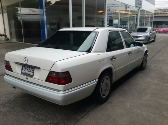 BENZ E200 มือเดียวออกห้าง รถเดิมๆ พวงมาลัยพาวเวอร์ เครื่อง+ช่วงล่างดี รถขับดีมาก สวยจัดๆ พร้อมใช้งานทันที จัดไฟแนนได้ ฟรีดาวน์ BENZ E200 มือเดียวออกห้าง รถเดิมๆ พวงมาลัยพาวเวอร์ เครื่อง+ช่วงล่างดี รถขับดีมาก สวยจัดๆ พร้อมใช้งานทันที จัดไฟแนนได้ ฟรีดาวน์