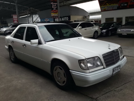 BENZ E200 มือเดียวออกห้าง รถเดิมๆ พวงมาลัยพาวเวอร์ เครื่อง+ช่วงล่างดี รถขับดีมาก สวยจัดๆ พร้อมใช้งานทันที จัดไฟแนนได้ ฟรีดาวน์ BENZ E200 มือเดียวออกห้าง รถเดิมๆ พวงมาลัยพาวเวอร์ เครื่อง+ช่วงล่างดี รถขับดีมาก สวยจัดๆ พร้อมใช้งานทันที จัดไฟแนนได้ ฟรีดาวน์