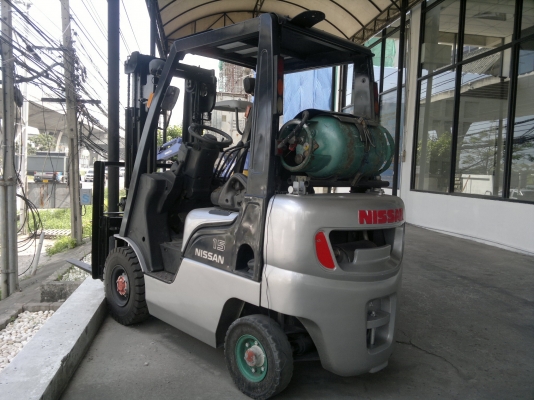 ขายรถฟอร์คลีฟท์ติดแก๊ส NISSAN NL01A15 เสา3 เมตรออโต้ งาสไล้ด์ได้ปี2004 รถนอกนำเข้า ติดต่อมานะ 085-9049669