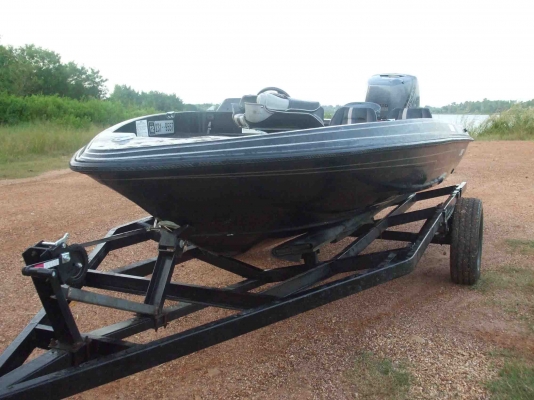 ขายเรือแบส ยาว17ฟุต ราคา พร้อม เทลเลอร์ ราคา 159,000