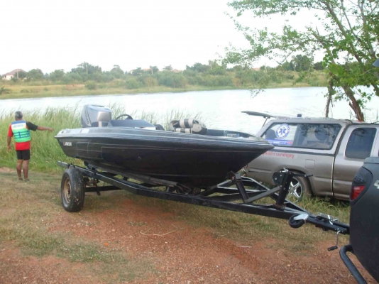 ขายเรือแบส ยาว17ฟุต ราคา พร้อม เทลเลอร์ ราคา 159,000