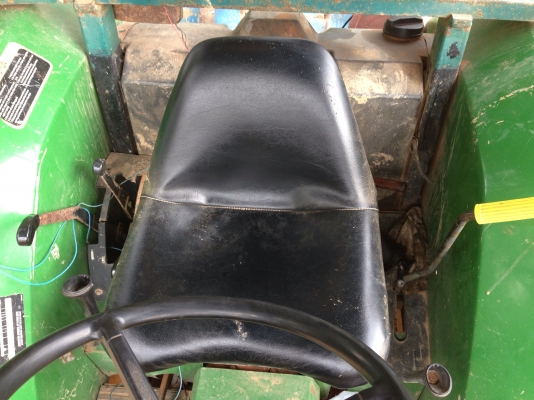 ขายด่วนรถไถจอห์นเดียร์ รุ่น5403 ราคาต่อรองได้ครับ