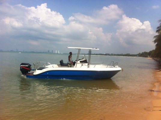 ต้องการขายเรือไฟเบอร์หล่อใหม่ขนาด24ฟุต