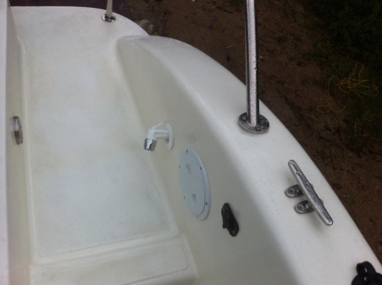 ต้องการขายเรือไฟเบอร์หล่อใหม่ขนาด24ฟุต