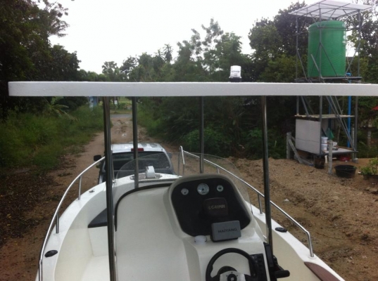 ต้องการขายเรือไฟเบอร์หล่อใหม่ขนาด24ฟุต