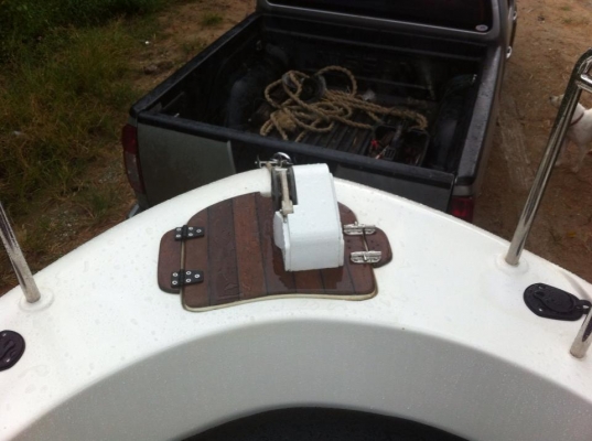 ต้องการขายเรือไฟเบอร์หล่อใหม่ขนาด24ฟุต