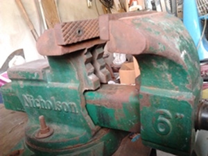 ขายปากกาจับชิ้นงาน ยี่ห้อ nicholson ขนาด 6 นิ้ว ประเทศ usa ขาย 3,800.-บาท