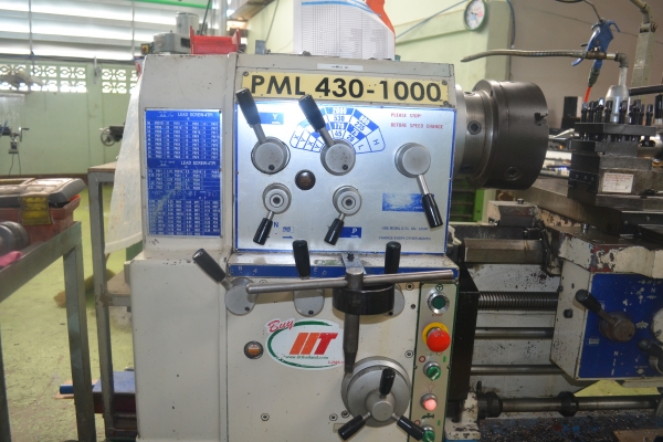 ขายเครื่องกลึง ไต้หวัน6 ฟุต ปี2009