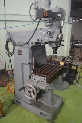 เครื่องมิลลิ่งญี่ปุ่น m4