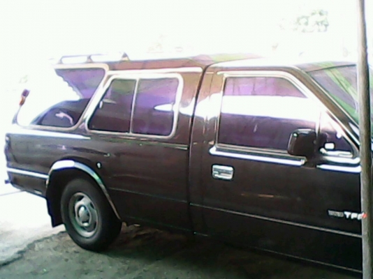 ISUZU TFR หัวเดียว เครื่องดีเกียร์ดีแอร์เย็นเครื่องสียง เลี่ยมๆพร้อมใช้เดิมๆหายาก ISUZU TFR หัวเดียว เครื่องดีเกียร์ดีแอร์เย็นเครื่องสียง เลี่ยมๆพร้อมใช้เดิมๆหายาก