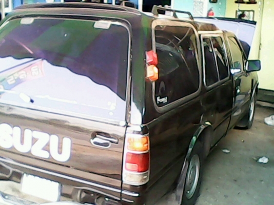 ISUZU TFR หัวเดียว เครื่องดีเกียร์ดีแอร์เย็นเครื่องสียง เลี่ยมๆพร้อมใช้เดิมๆหายาก ISUZU TFR หัวเดียว เครื่องดีเกียร์ดีแอร์เย็นเครื่องสียง เลี่ยมๆพร้อมใช้เดิมๆหายาก