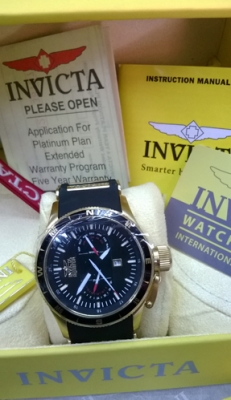 INVICTA 1747 USA.  เรือน stainless สีทอง สายยูนิเทรดดำ
