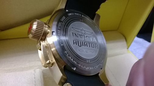 INVICTA 1747 USA.  เรือน stainless สีทอง สายยูนิเทรดดำ