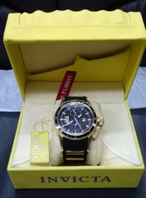 INVICTA 1747 USA.  เรือน stainless สีทอง สายยูนิเทรดดำ