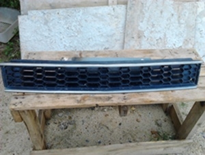 ขายหน้ากากรถมิตซูมิชิ โคลล์ f  ตามภาพ หรือไปดัดแปลงใส่รุ่นอื่นก็ได้มาขอดูได้ 500.-บาท ติดต่อ คุณประยูร โทร 0800888764