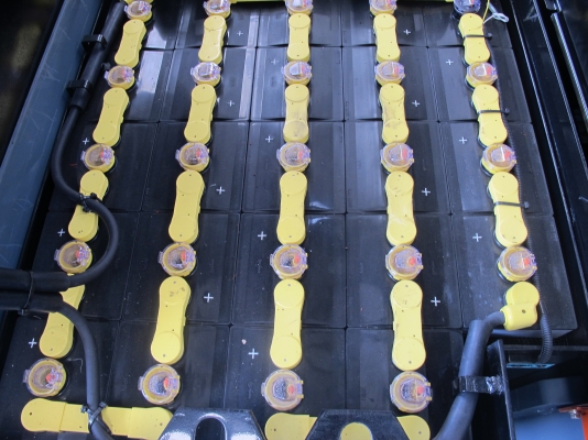 ขายรถฟอคลิฟท์ไฟฟ้า TOYOTA 7FB15 สภาพใหม่ ขายรถฟอคลิฟท์ไฟฟ้า TOYOTA 7FB15 สภาพใหม่