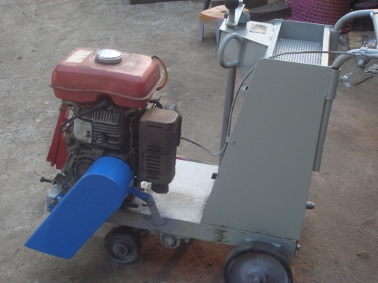 เครื่องตัดถนน